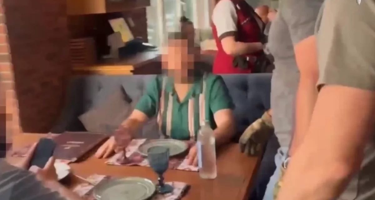 Начальника складской логистики задержали при попытке сбыть пять тонн продуктов для школьных столовых