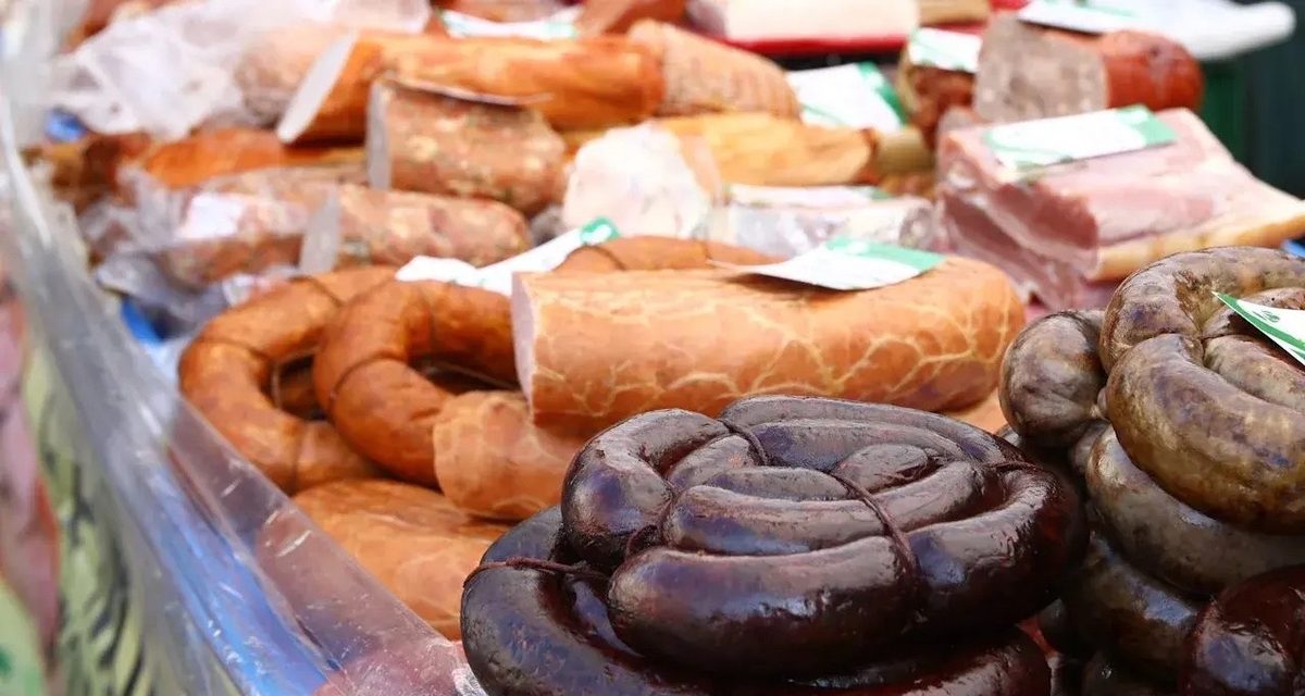 В Краснодаре в субботу откроют восемь ярмарок с мясом, сырами и мёдом